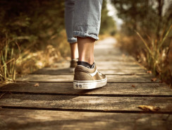 Chaussures à scratch pour homme, une nouvelle façon de se chausser ?